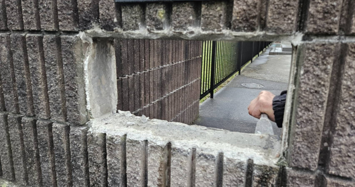 鶴谷トーヨーテックの千葉県　鴨川市　ポスト交換工事の施工前の写真3