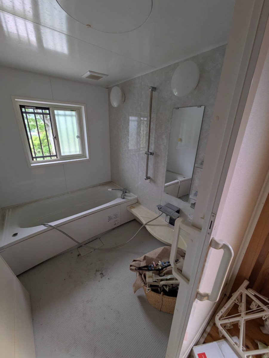 鶴谷トーヨーテックの千葉県　鴨川市　浴室 リフォーム スパージュの施工前の写真2