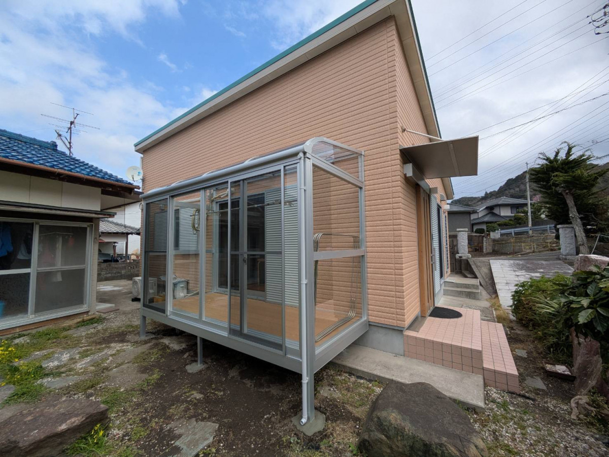 鶴谷トーヨーテックの千葉県　リビングが広がる幸せ。LIXILサニージュでつくる第2のリビングの施工後の写真2