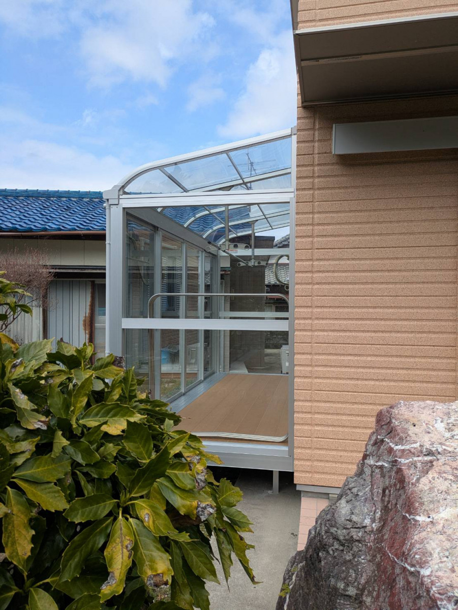 鶴谷トーヨーテックの千葉県　リビングが広がる幸せ。LIXILサニージュでつくる第2のリビングの施工後の写真3