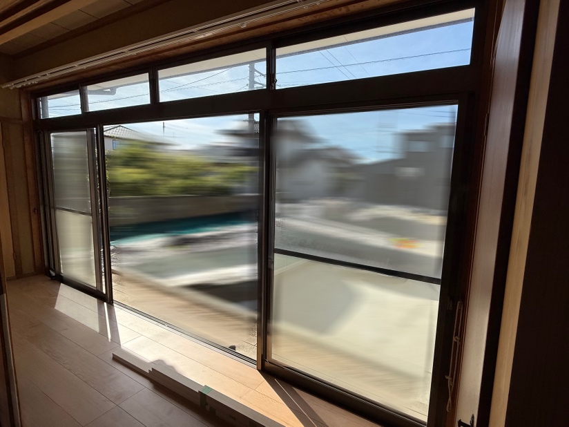 REマド本舗 出雲店の和障子のガタガタ音、すきま風が気になる方へ 内窓インプラスで静かで暖かいお部屋への施工事例詳細写真3