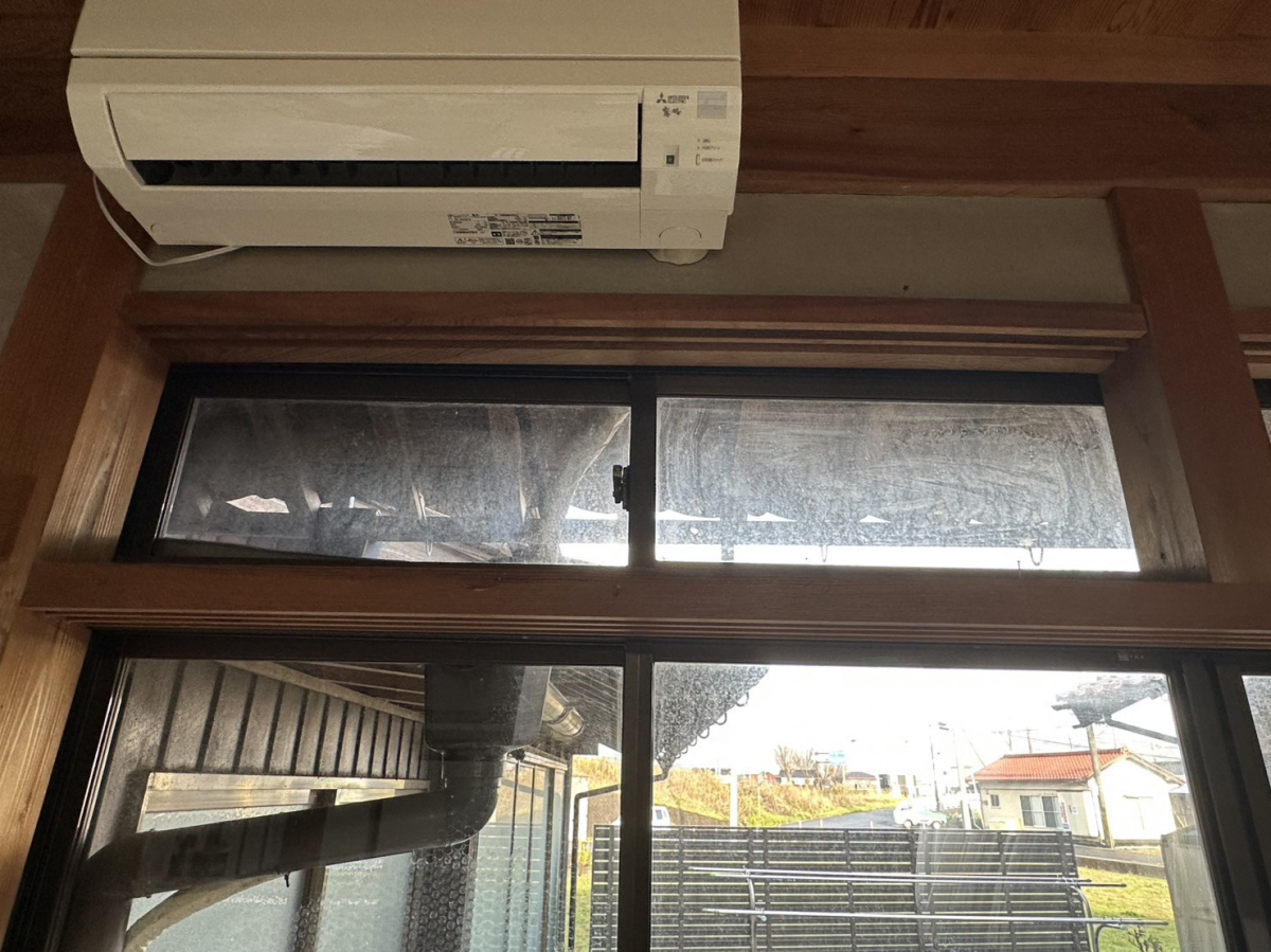 REマド本舗 出雲店のガラス交換行いました!の施工前の写真1