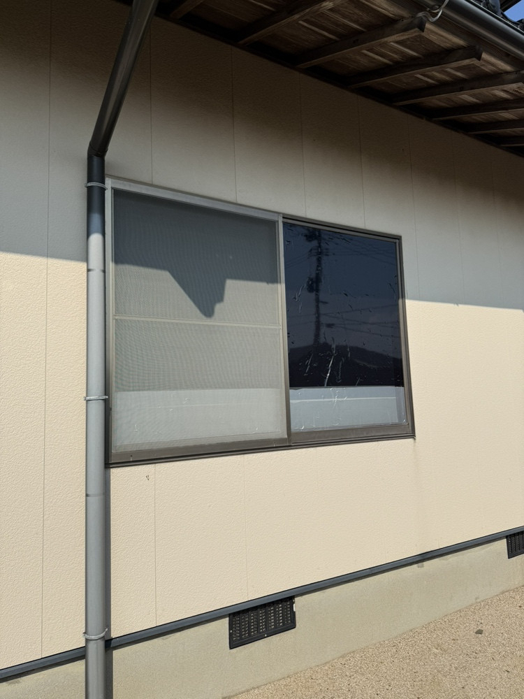REマド本舗 出雲店の西日対策にもってこい! スタイルシェード取付の施工前の写真1