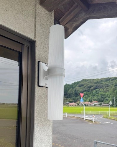 REマド本舗 出雲店の【外灯　施工事例】壊れた外灯を交換しました💡の施工後の写真1