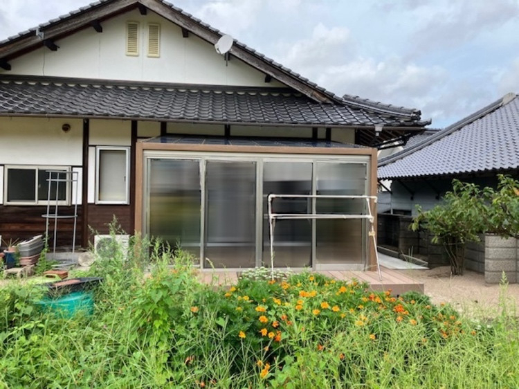 REマド本舗 出雲店の洗濯物干し場・こどもの遊び場・趣味部屋として使える！の施工後の写真2