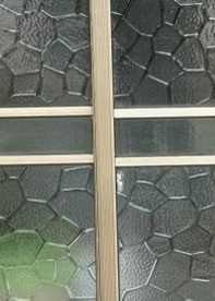 REマド本舗 出雲店の玄関に新規の鍵、取り付け可能です👍の施工前の写真1