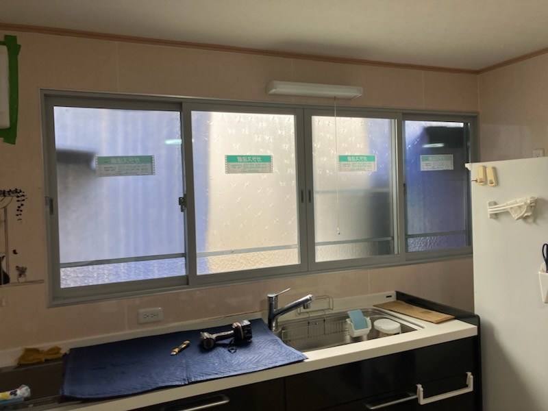 REマド本舗 雲南店の部屋の暑さと寒さの対策!結露と窓廻りのカビ対策にも👍👍の施工後の写真1