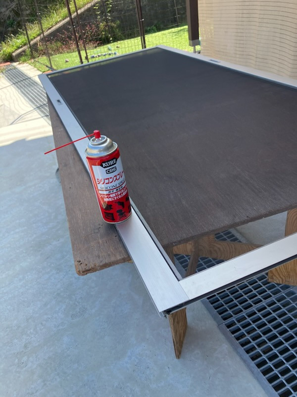 REマド本舗 雲南店の網戸の網を張り替えてリフレッシュ🎉の施工前の写真3