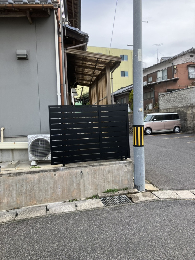 REマド本舗 雲南店のフェンスの取替の施工後の写真2
