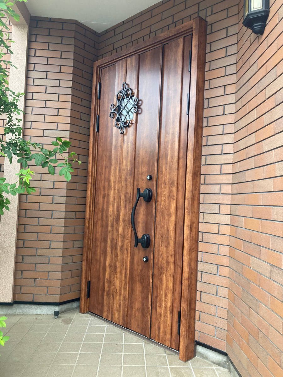 シグマット 東京支店のI様邸　玄関ドア交換　内窓設置　川崎市の施工後の写真1