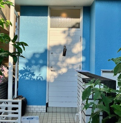相川スリーエフ 八街店の【東京都】防犯対策にも玄関ドアリシェントを‼の施工前の写真1