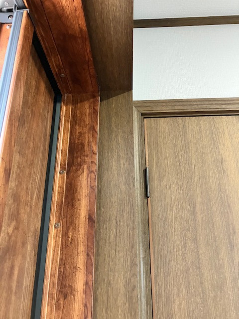 相川スリーエフ 八街店の【八街市】木を感じる玄関で防犯対策もの施工後の写真3