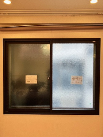 相川スリーエフ 八街店の【東京都】縦すべりの開き窓にもインプラスは施工できます♪の施工後の写真1