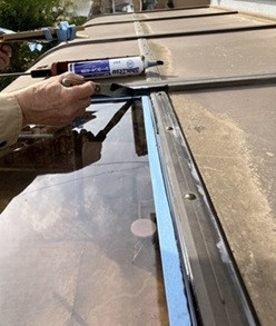 相川スリーエフ 八街店の【八街市】破損したテラスの屋根修理もお任せください🎵の施工前の写真3