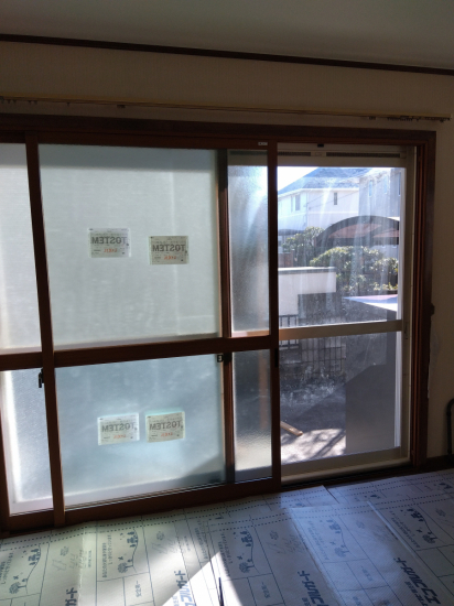 トヨタトーヨー住器の内窓（インプラス　Low-Eガラス　アルゴンガス入り仕様）取付をしました。施工事例写真1