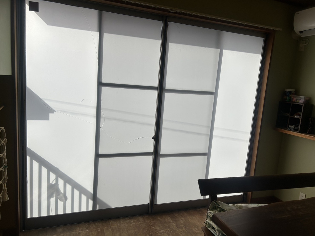 ドアLABOの窓の施工事例のご紹介の施工前の写真1