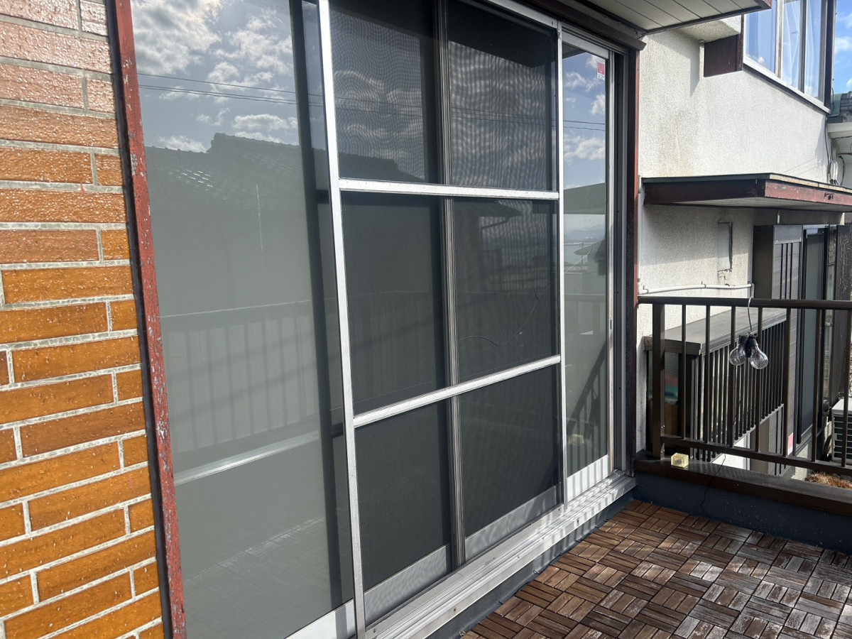 ドアLABOの窓の施工事例のご紹介の施工前の写真2