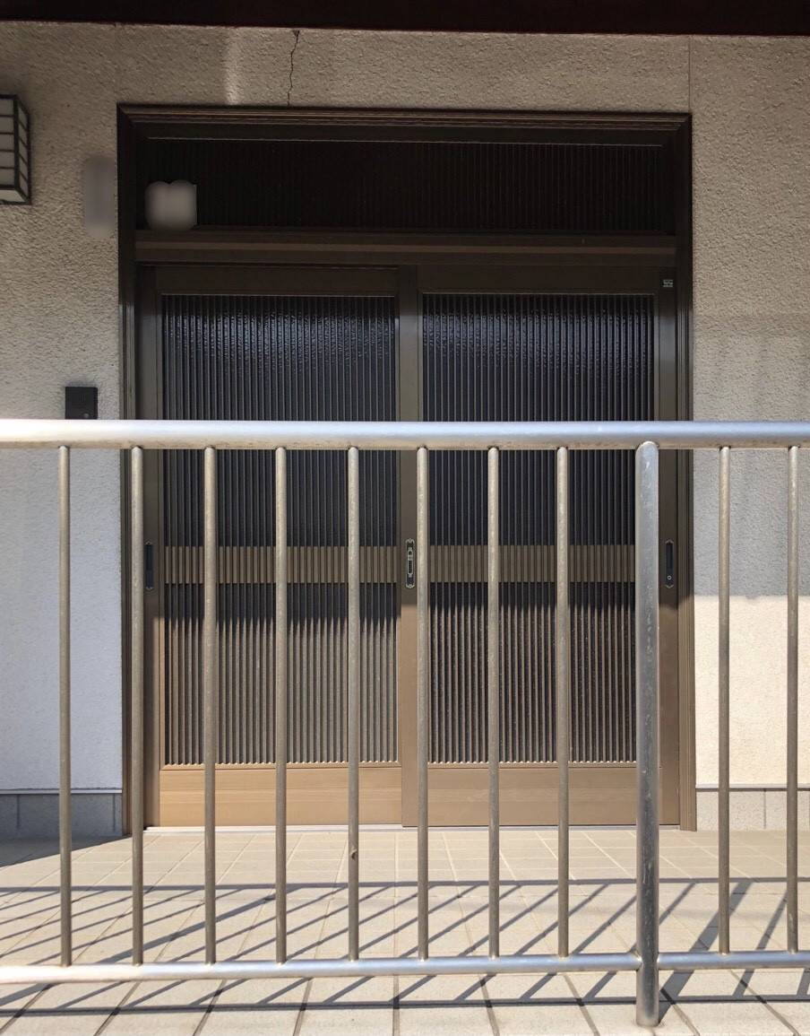エスエヌジー高松の玄関のリフォーム工事  高松市 Ｎ様邸の施工前の写真1