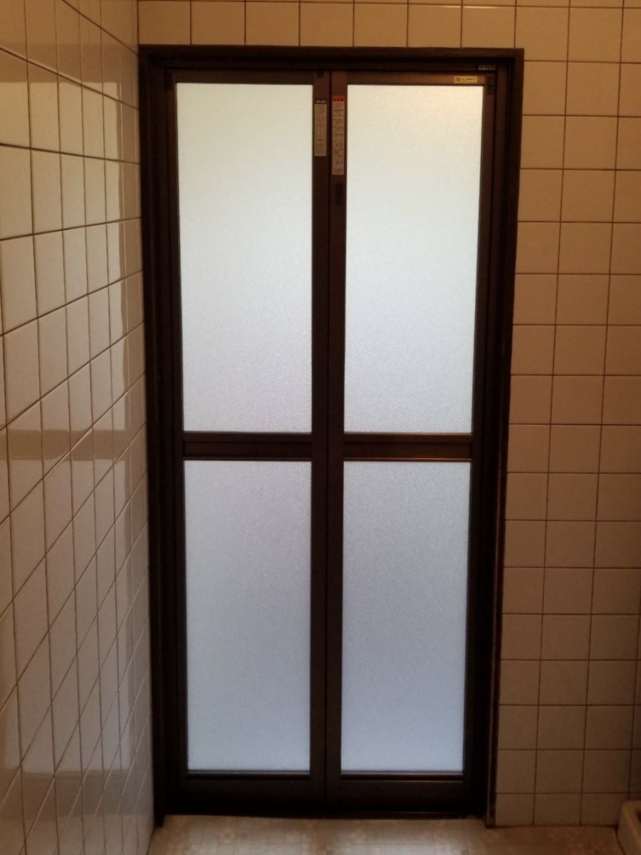 エスエヌジー高松の浴室ドア交換の施工後の写真2