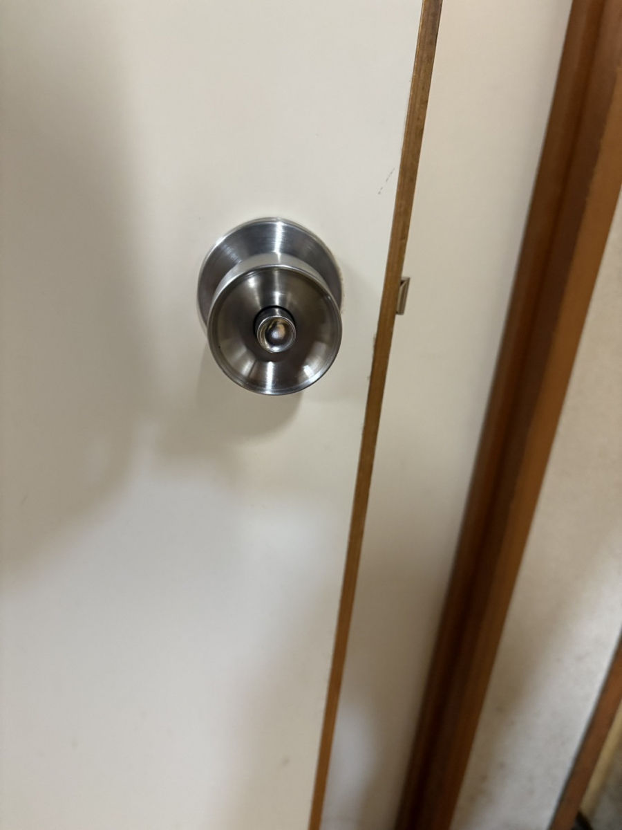 エスエヌジー高松のドア握り玉交換の施工後の写真1
