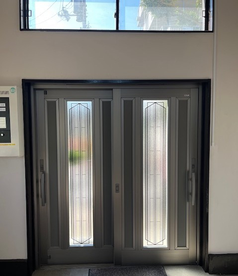 エスエヌジー高松の【高松市】古くなった引戸を交換！防犯性もぐんとアップの施工後の写真2
