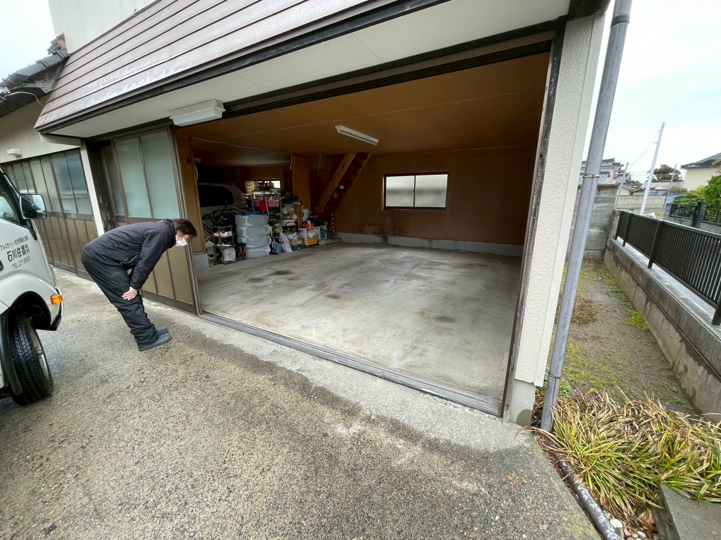 石川住器の✨車庫入口 フロントサッシレール交換✨の施工事例詳細写真3