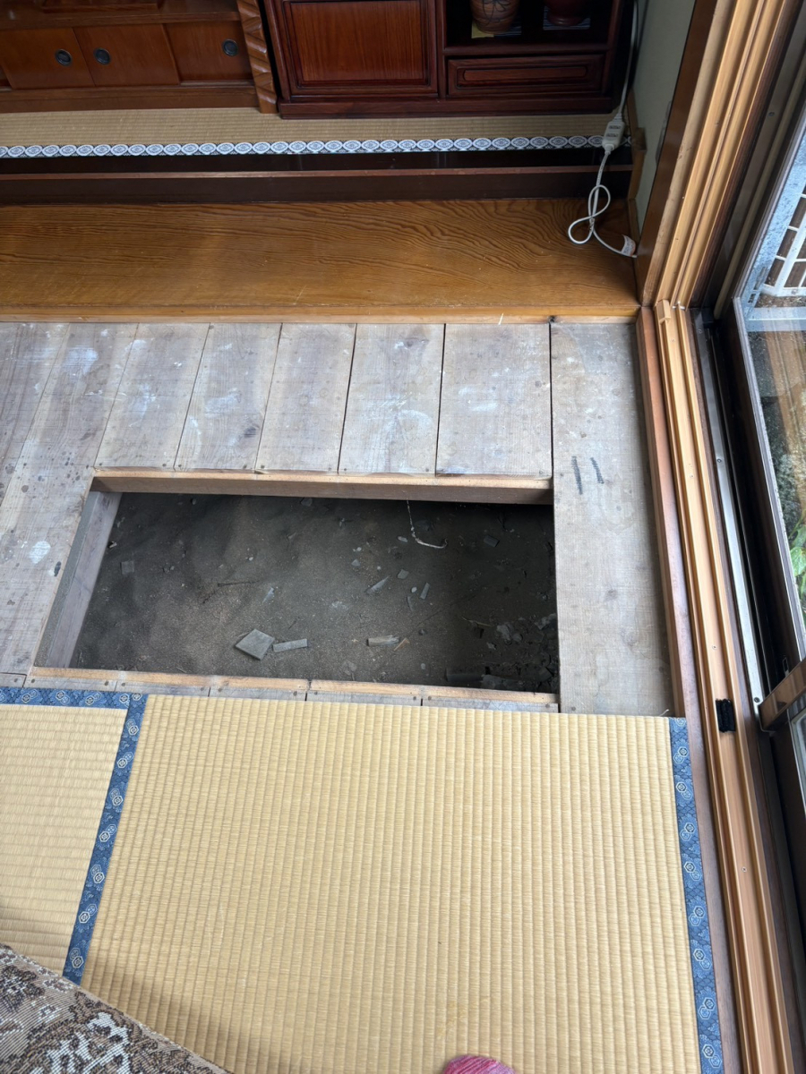 石川住器の床下断熱工事の施工前の写真2