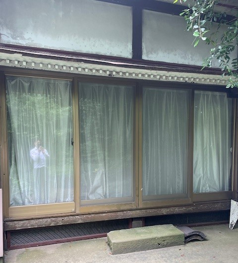 石川住器のサッシ入替工事の施工前の写真2