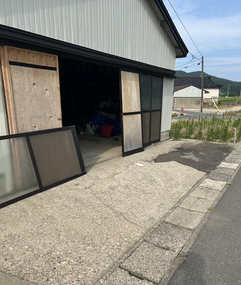 石川住器の✧︎*。土間修繕・アルミ建具交換・戸車交換⟡.·の施工前の写真2