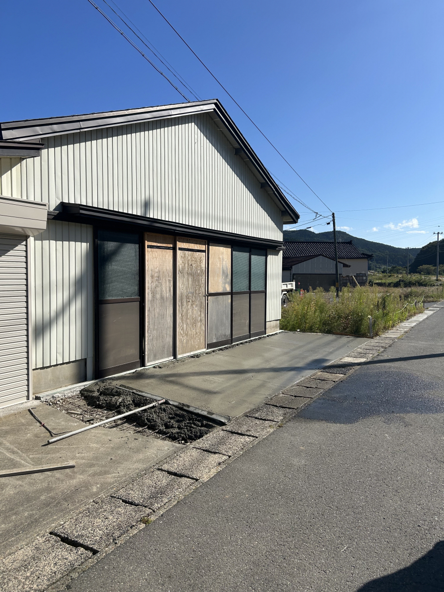石川住器の✧︎*。土間修繕・アルミ建具交換・戸車交換⟡.·の施工前の写真3