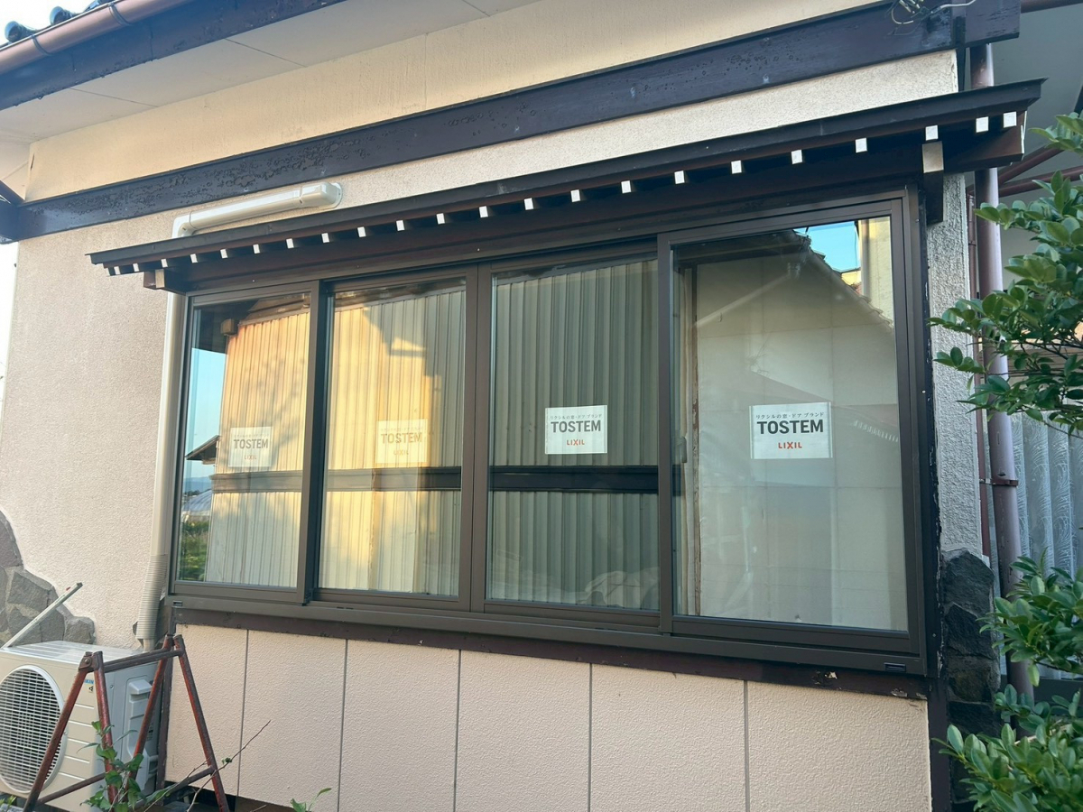 石川住器の✨サッシ入替工事＆床張り替え✨の施工後の写真1