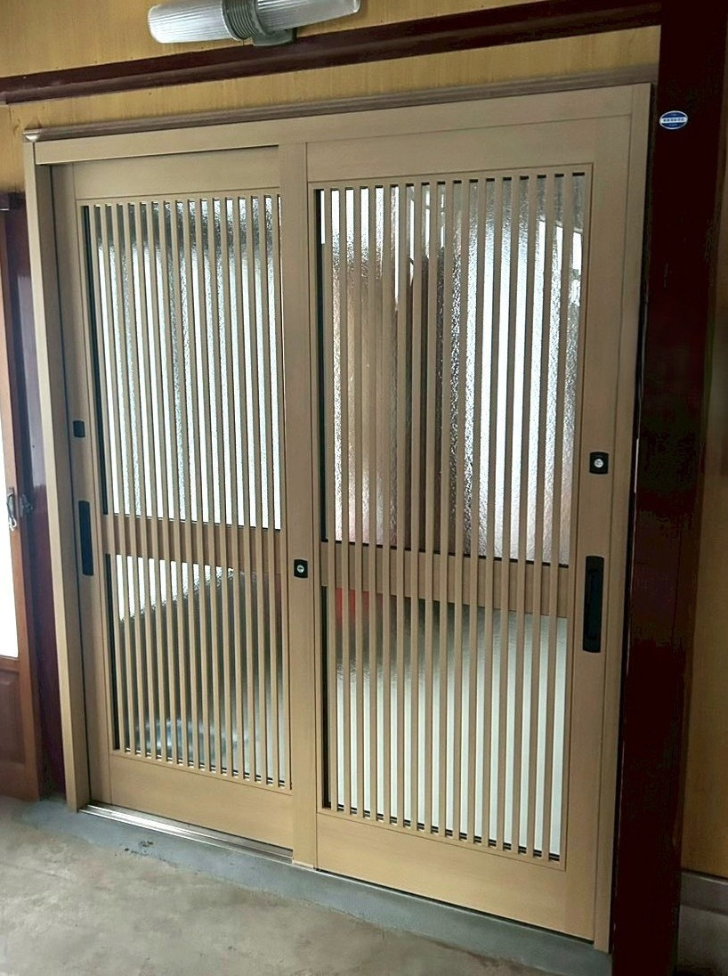 石川住器の✨玄関引戸入替工事✨の施工後の写真1