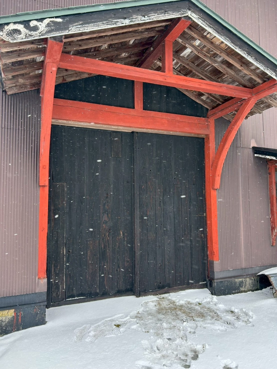 石川住器の✨蔵入口サッシ入替工事✨の施工前の写真2