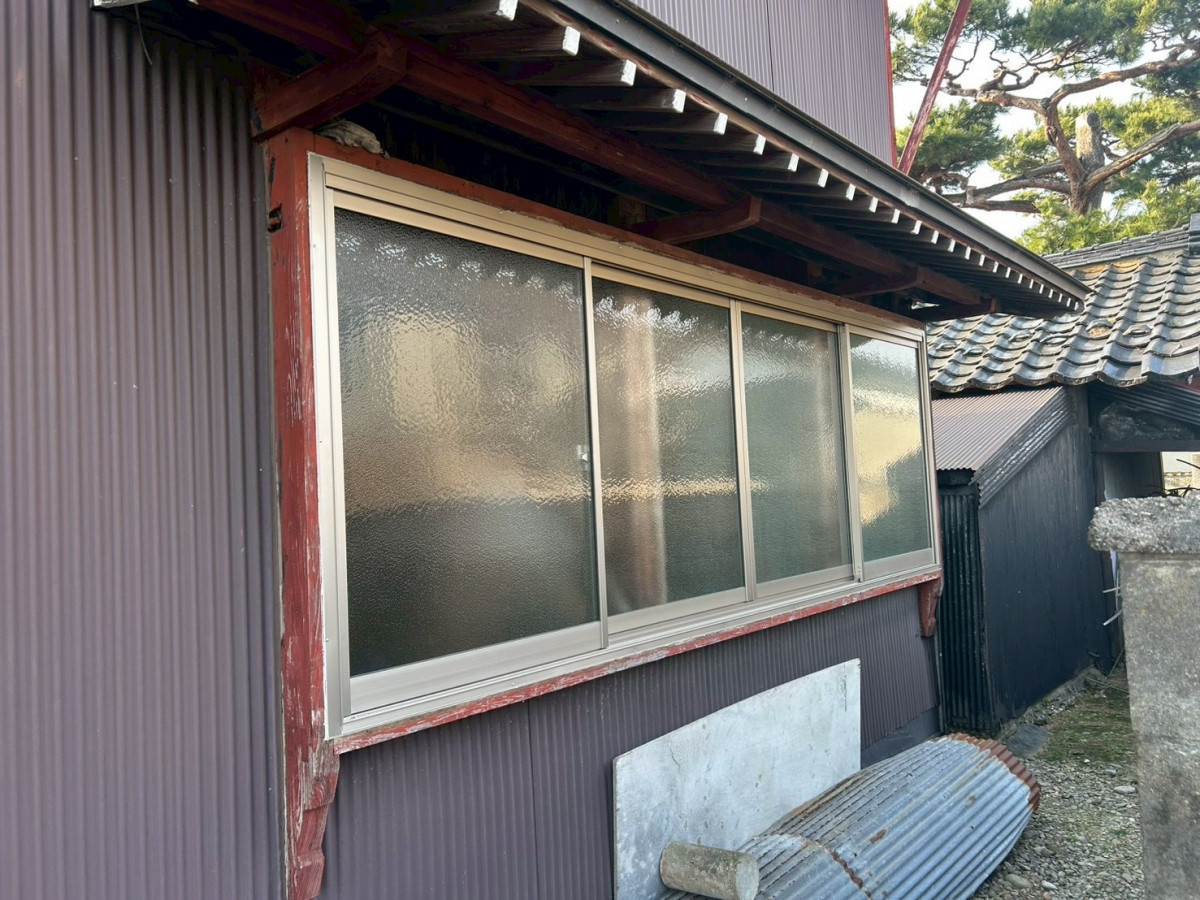 石川住器の✨蔵サッシ入替工事✨の施工後の写真1