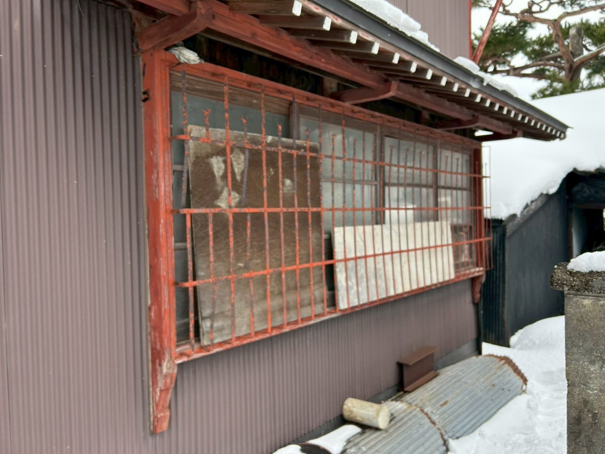 石川住器の✨蔵サッシ入替工事✨の施工前の写真1