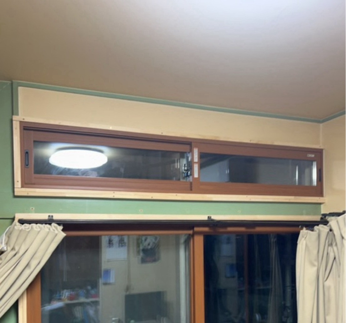 エコプロの細長い窓に...【瑞穂町】の施工後の写真1