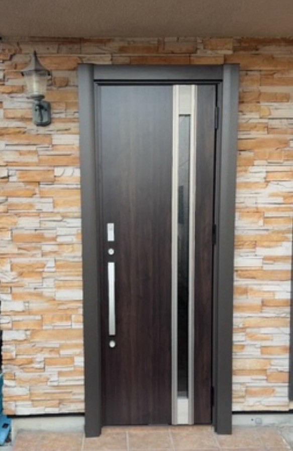 エコプロのシンプルで人気のデザイン🚪【武蔵村山市】の施工後の写真1
