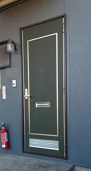 大成トーヨー住器の物置ドア｜アパートドア｜汎用ドア｜本厚木市の施工前の写真1