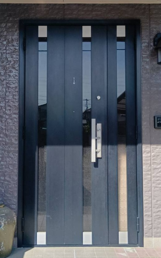 大成トーヨー住器のリフォーム|リシェント|玄関ドア|平塚市の施工前の写真1