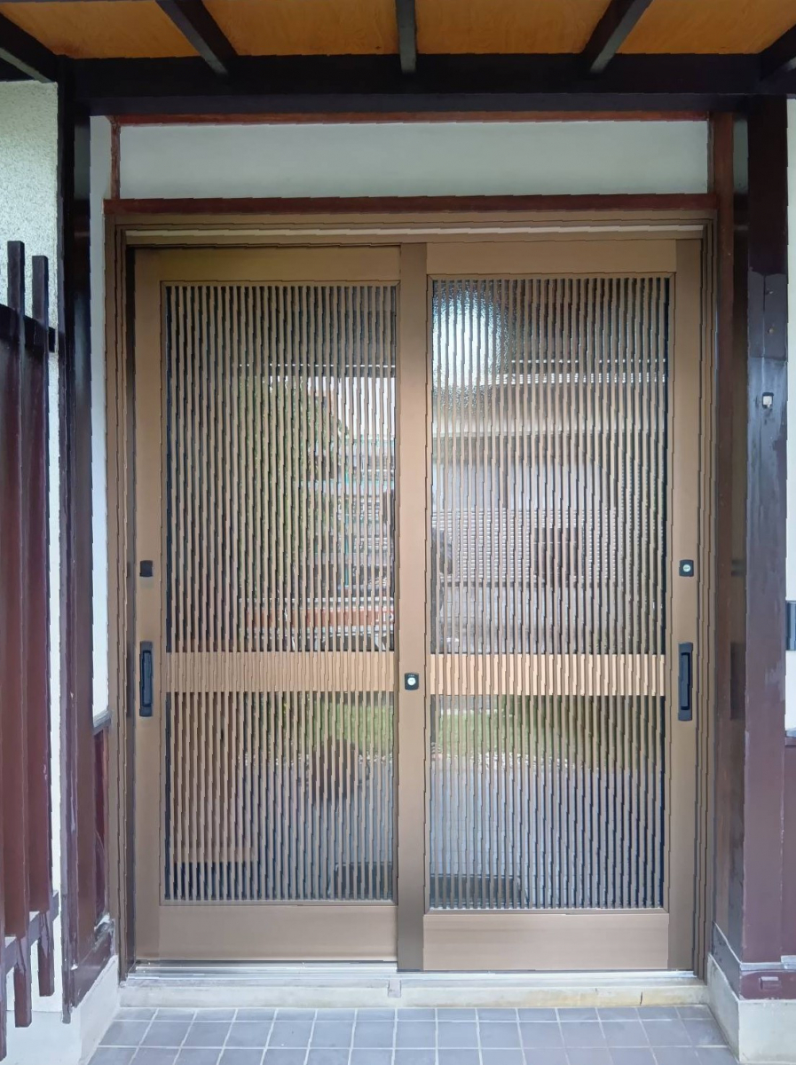 大成トーヨー住器の玄関引戸リフォーム|リシェント|玄関引戸|1日でリフォーム|小田原市の施工後の写真1