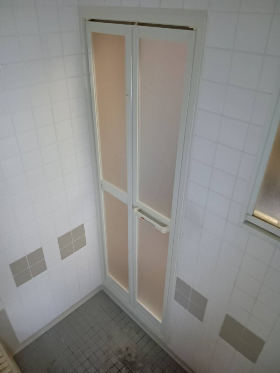 大成トーヨー住器の浴室ドアをカンタン施工でパッと交換してみませんか?の施工後の写真1