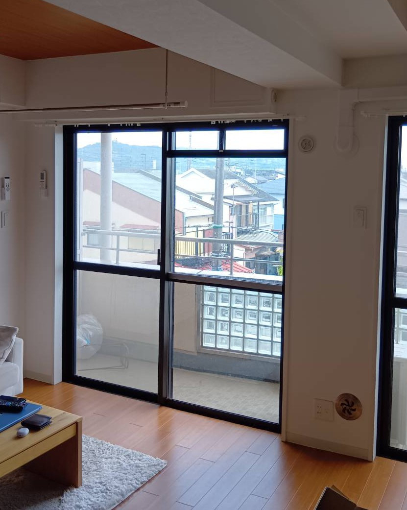 大成トーヨー住器のリプラス｜取替窓｜窓交換リフォーム｜カバー工法｜補助金｜断熱対策の施工前の写真2