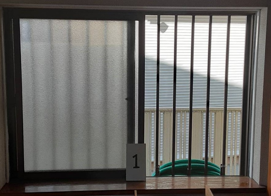 大成トーヨー住器のインプラス|内窓|二重窓|補助金対象商品|断熱性能|防犯対策|足柄下郡の施工前の写真1