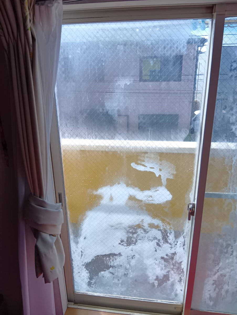 大成トーヨー住器のガラス交換｜複層ガラス｜ペアガラス｜平塚市の施工前の写真2