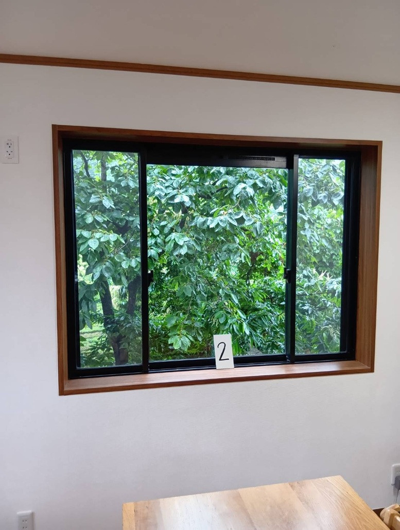 大成トーヨー住器の内窓取付｜インプラス｜小田原市｜補助金｜壊さないリフォーム｜断熱｜光熱費削減の施工前の写真1