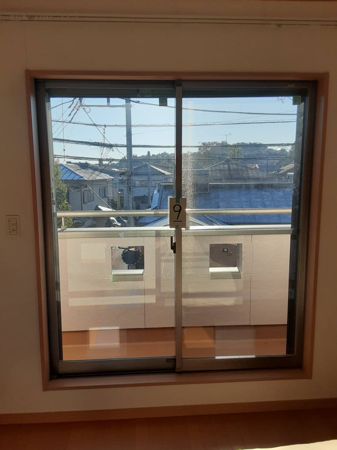 大成トーヨー住器のインプラス｜内窓設置｜二重窓設置｜防犯対策｜二宮付近の施工前の写真1