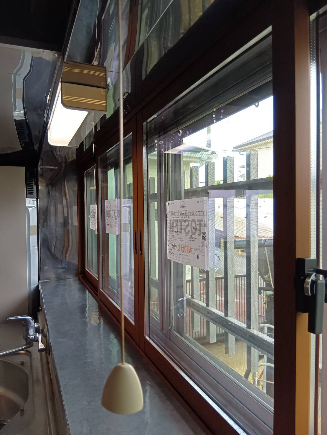 大成トーヨー住器の内窓取付｜インプラス｜１日施工｜補助金活用｜暑さ・寒さ入る隙なし｜小田原の施工後の写真2