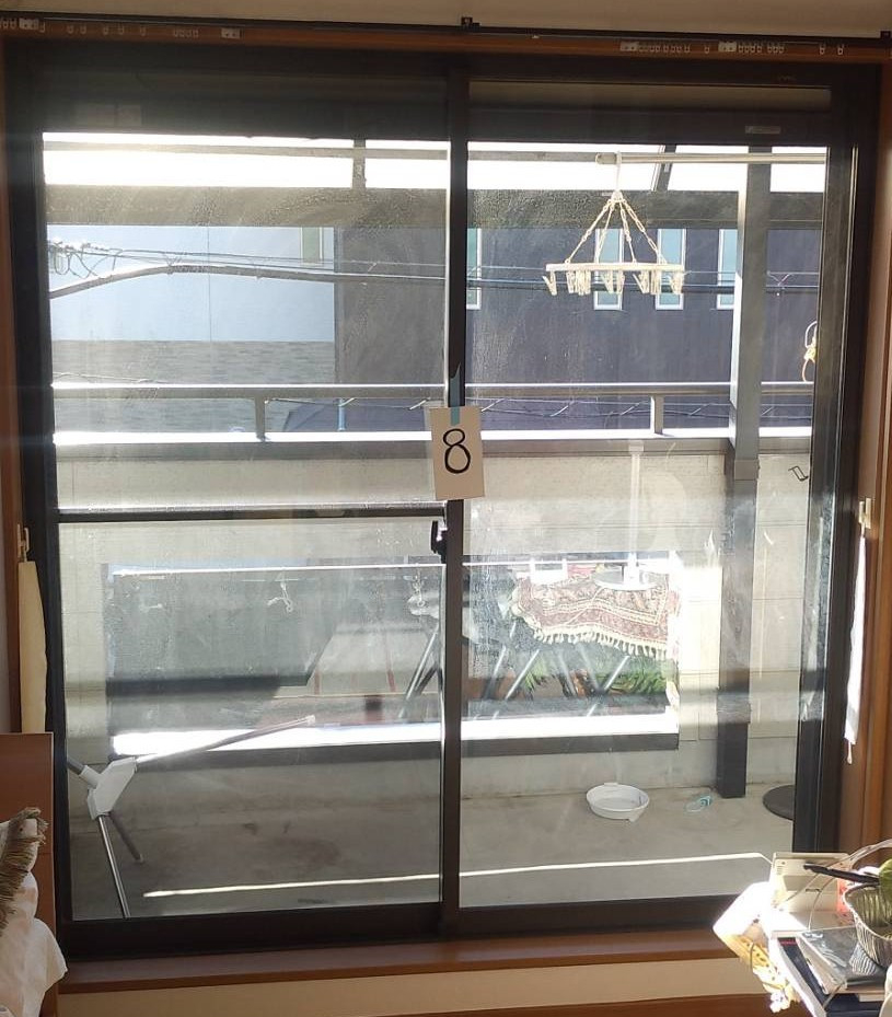 大成トーヨー住器のインプラス｜二重窓｜内窓取付｜壁を壊さないリフォーム｜1日施工｜小田原市内の施工前の写真1