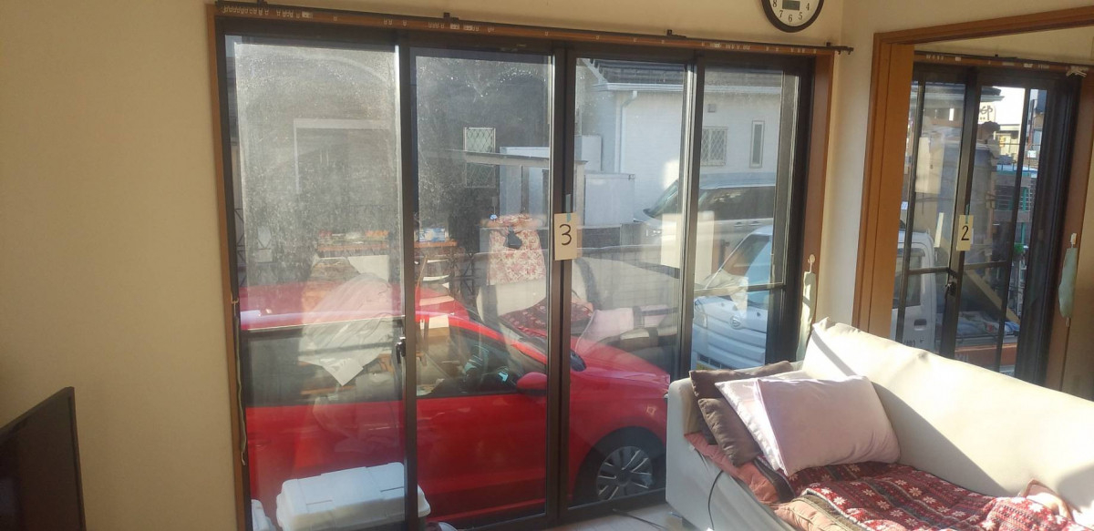 大成トーヨー住器のインプラス｜二重窓｜内窓｜補助金｜窓リフォーム｜小田原市の施工前の写真1