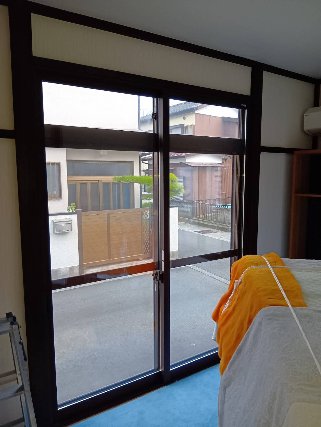 大成トーヨー住器のインプラス｜内窓取付｜補助金活用｜１日施工｜壁を壊さないリフォーム｜暑さ・寒さ入る隙なし｜小田原の施工後の写真1